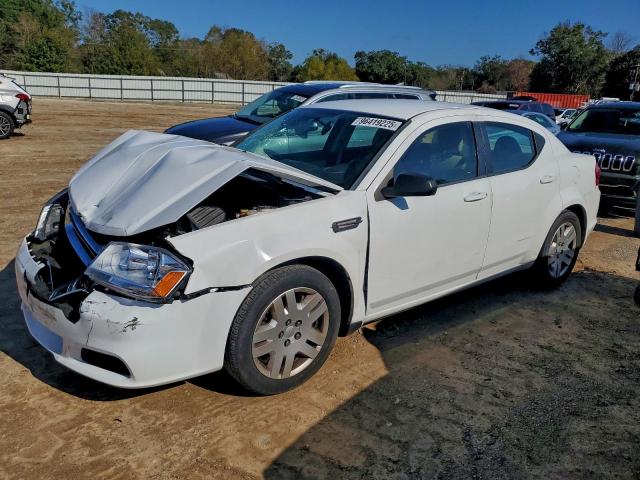  Salvage Dodge Avenger