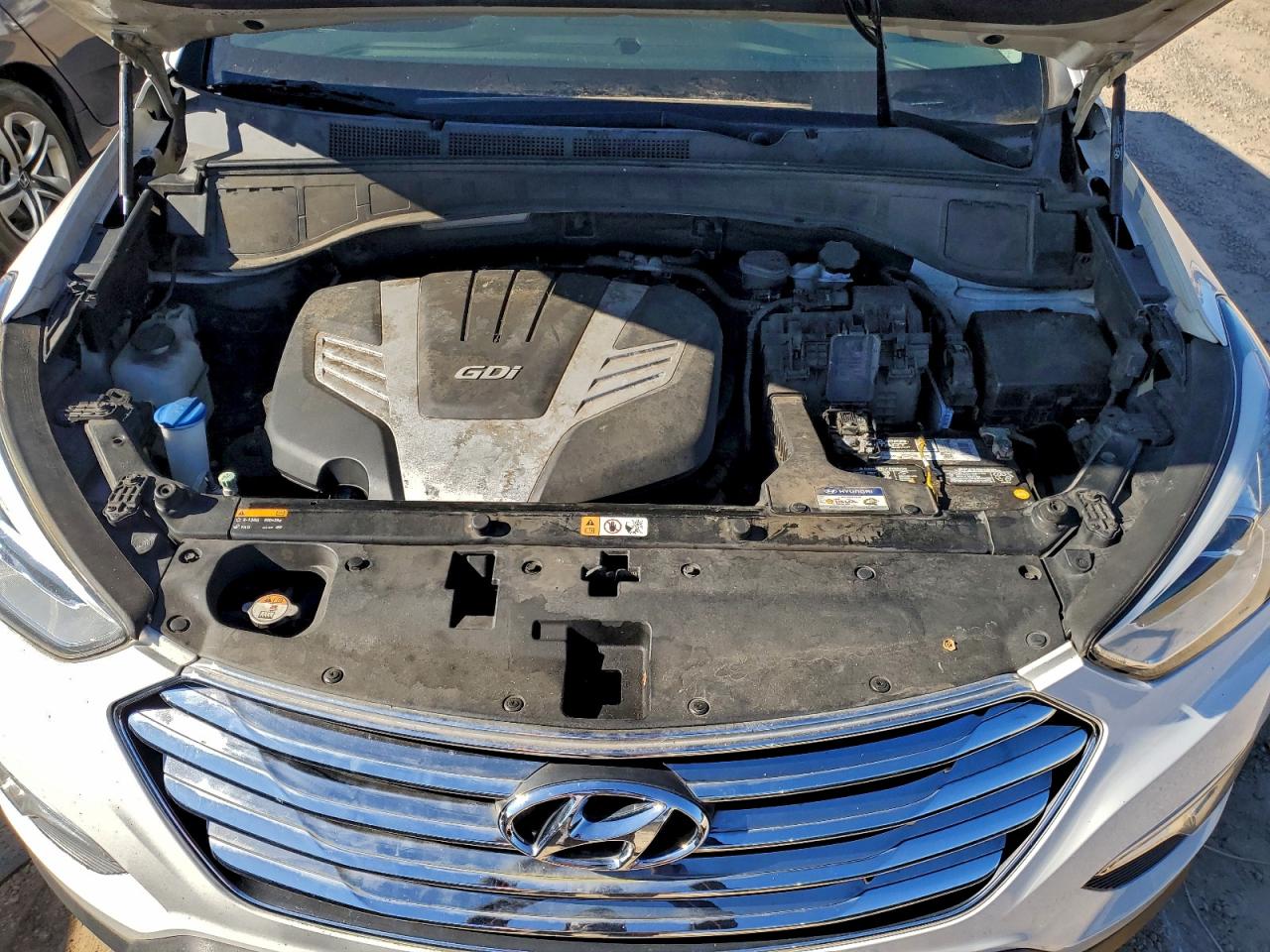 Hyundai SANTA FE Gls Image 10