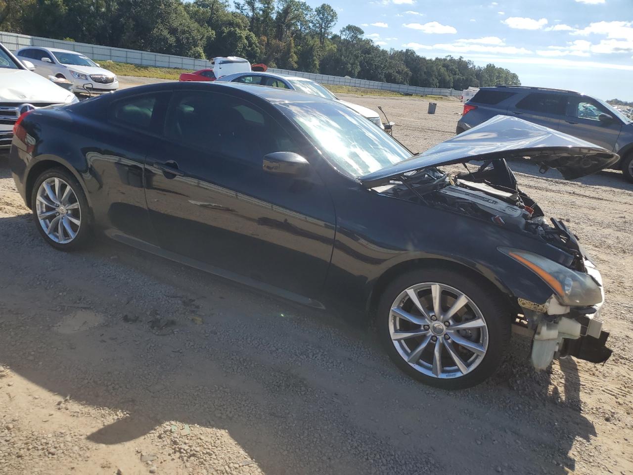 INFINITI G37 Journey Image 11