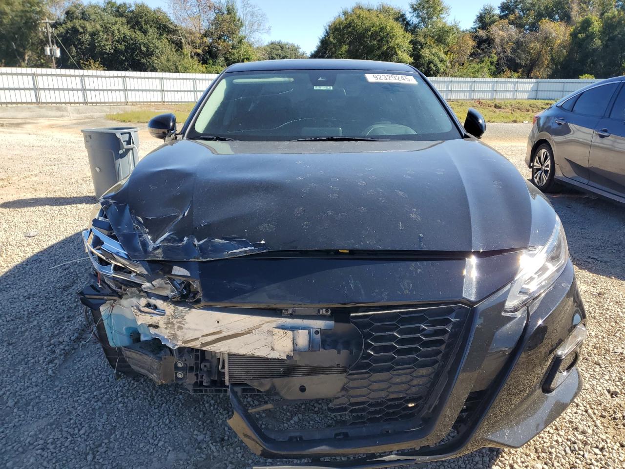 Nissan Altima Sr Image 8