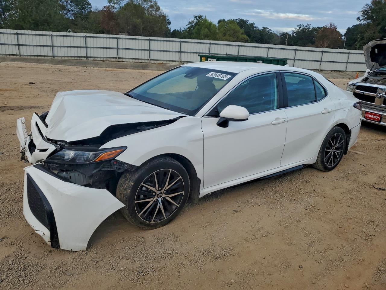 Toyota Camry Se Image 1