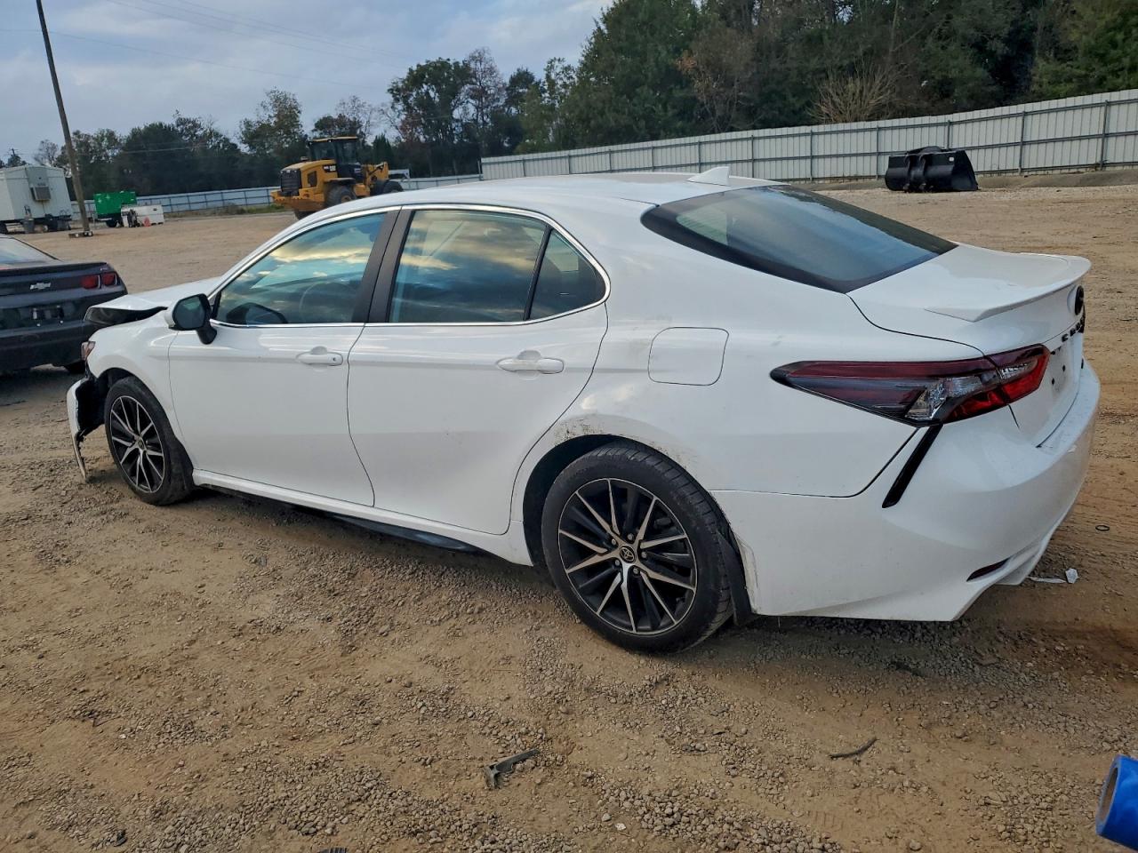 Toyota Camry Se Image 2