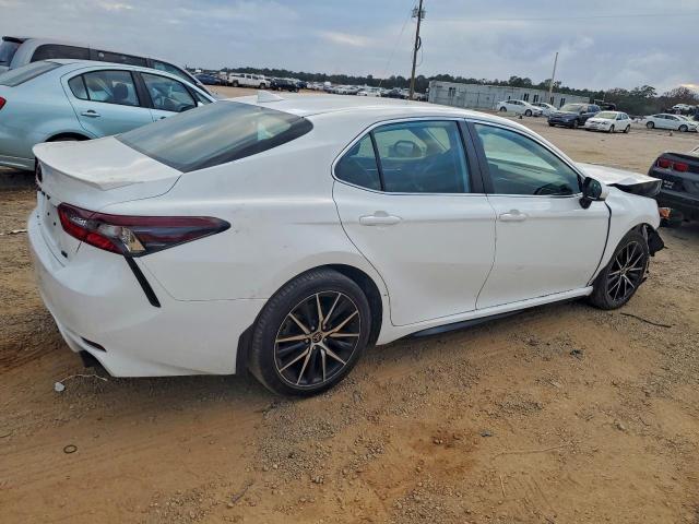 Toyota Camry Se Image 11