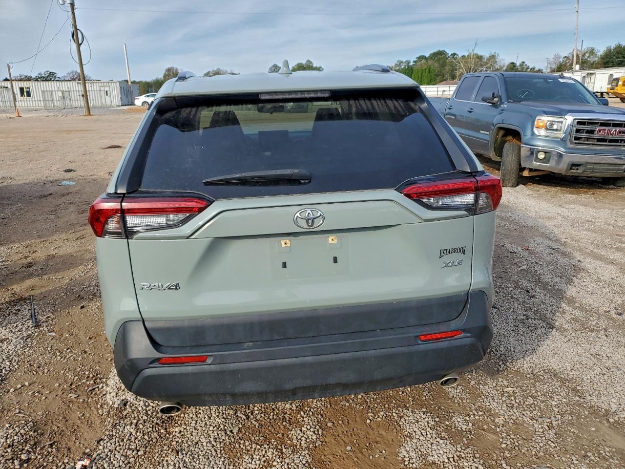 Toyota RAV4 Xle Premium Image 13