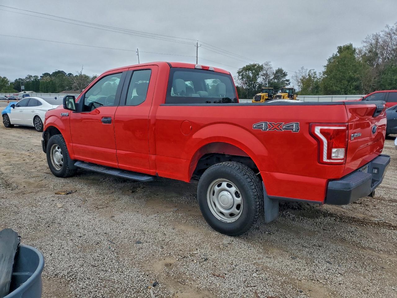 Ford F-150 Super Cab Image 6