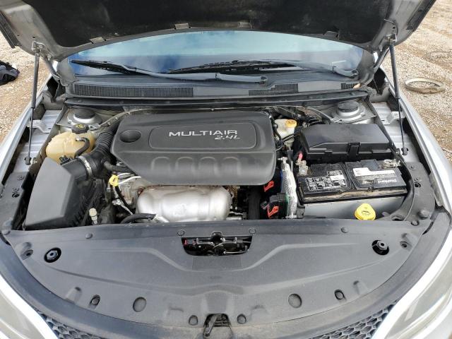 Chrysler 200 C Image 5