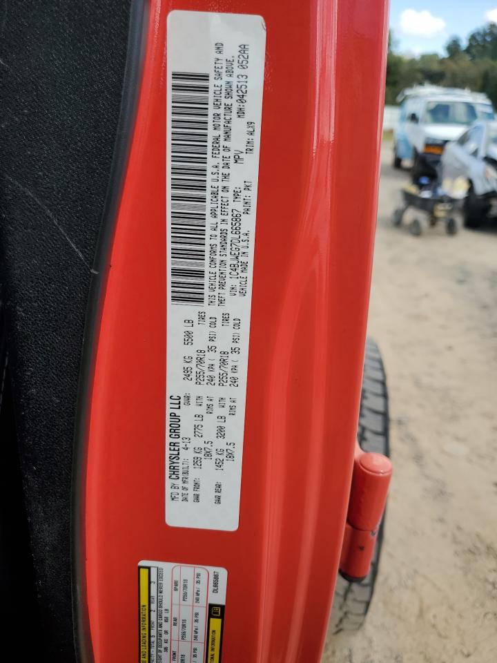 Jeep Wrangler Sahara Image 8