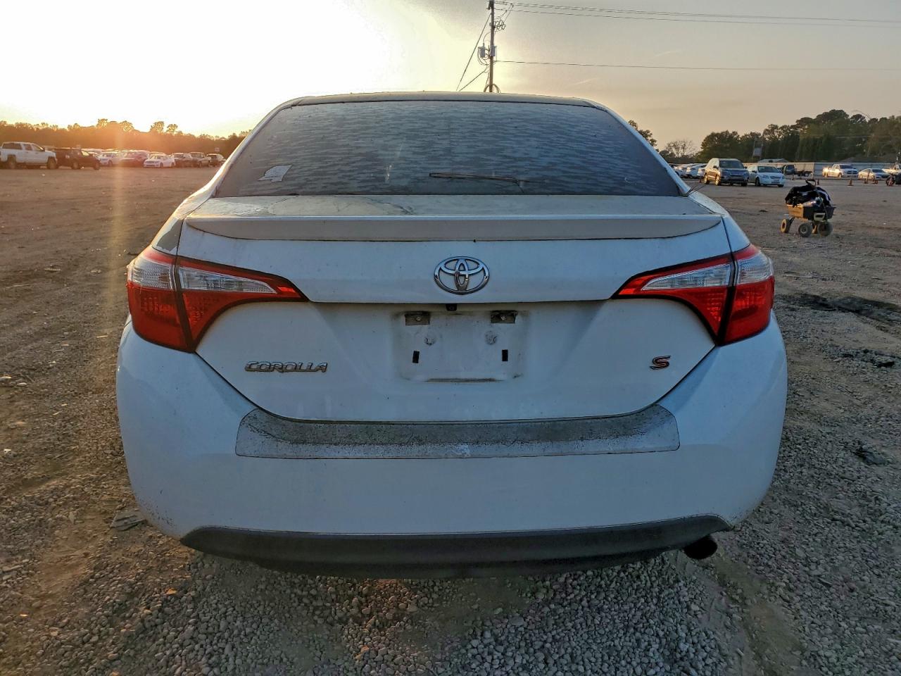 Toyota Corolla L Image 4