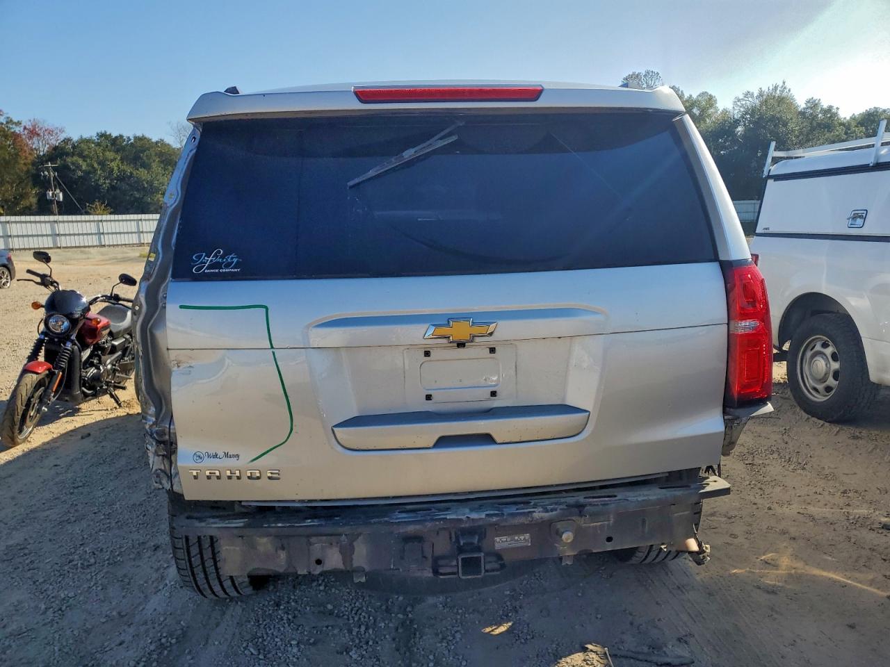 Chevrolet Tahoe C1500 Ls Image 5