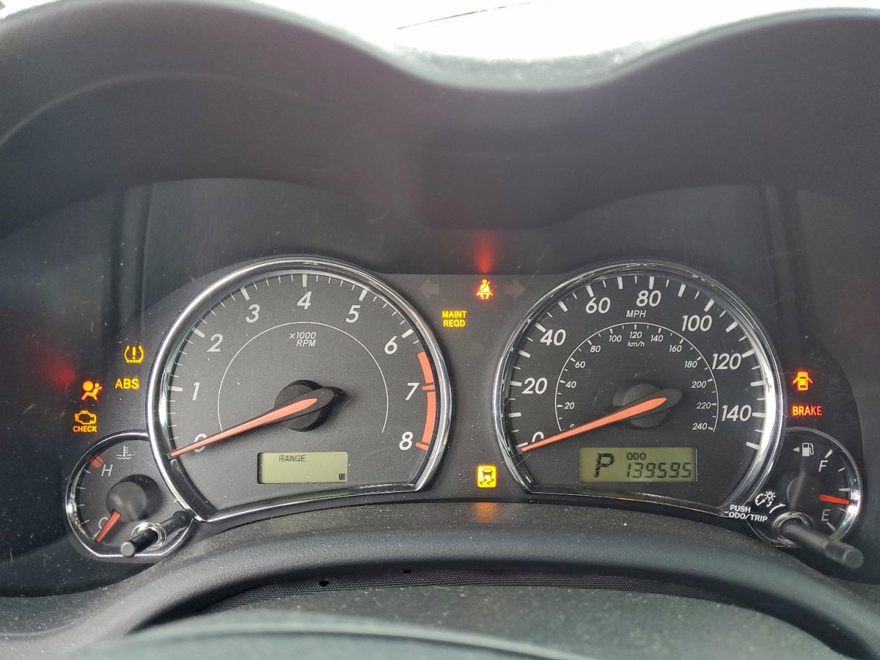 Toyota Corolla Base Image 9