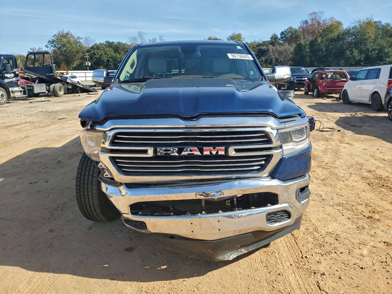 Ram 1500 Laramie Image 6