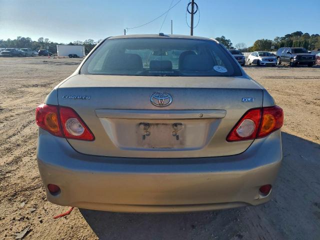 Toyota Corolla Base Image 7