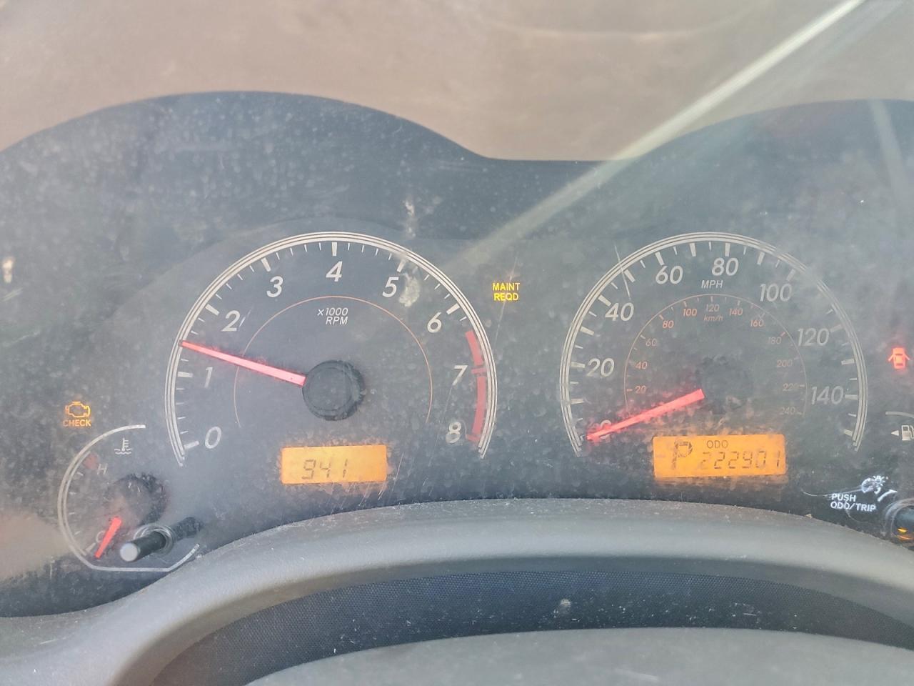 Toyota Corolla Base Image 2