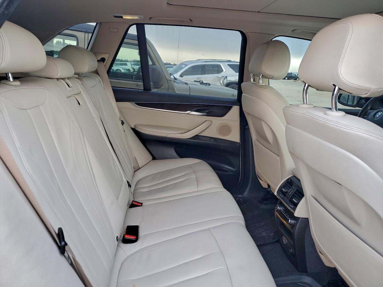 BMW X Series Xdr40e Image 9