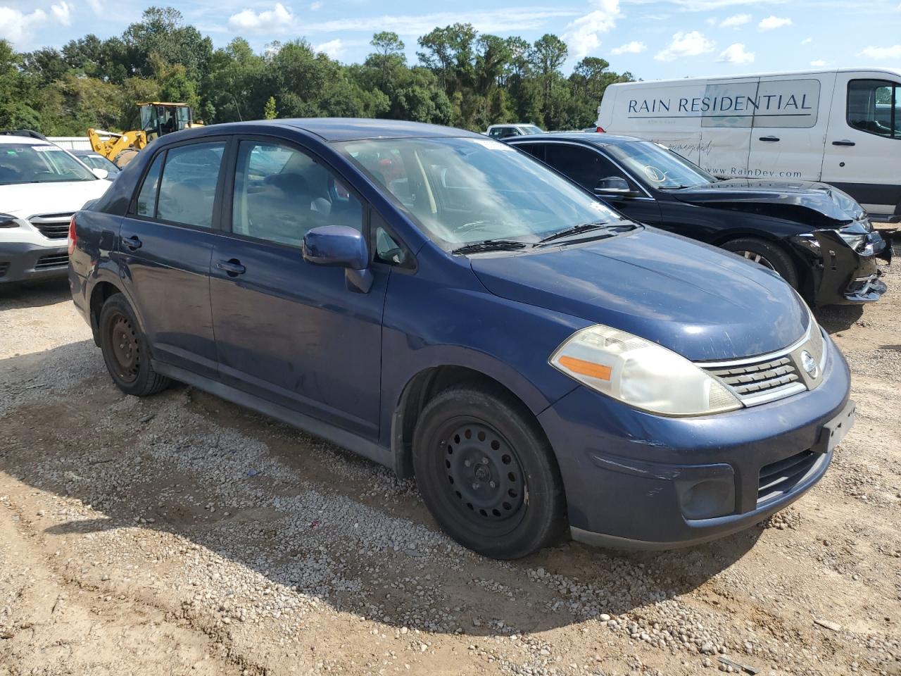 Nissan Versa S Image 4