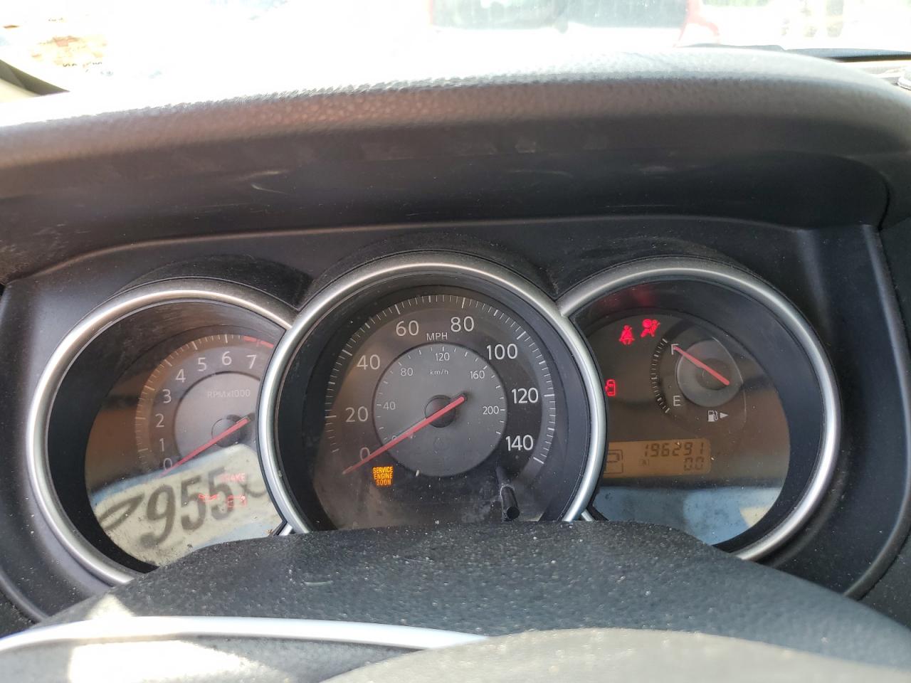 Nissan Versa S Image 10