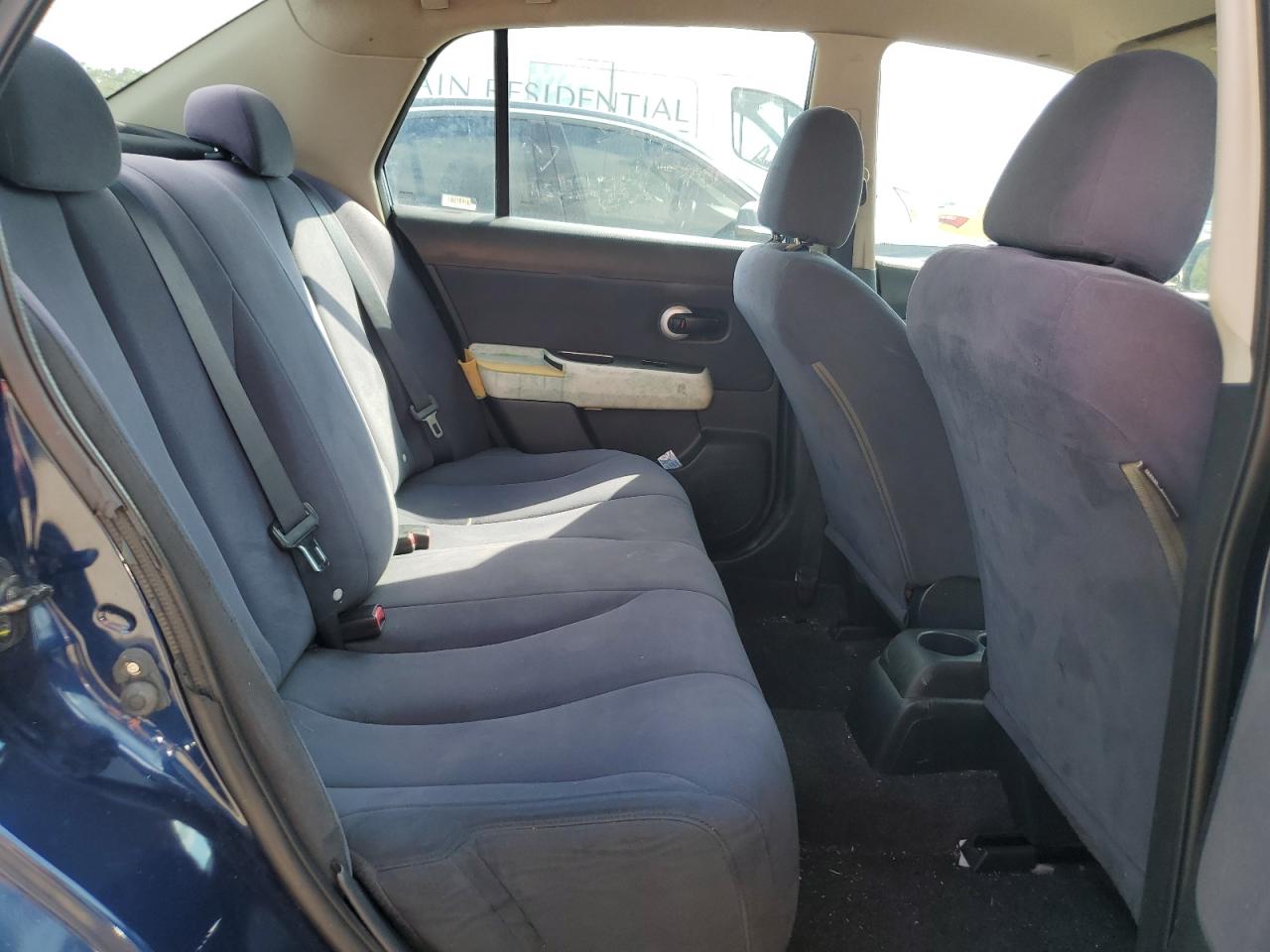 Nissan Versa S Image 8