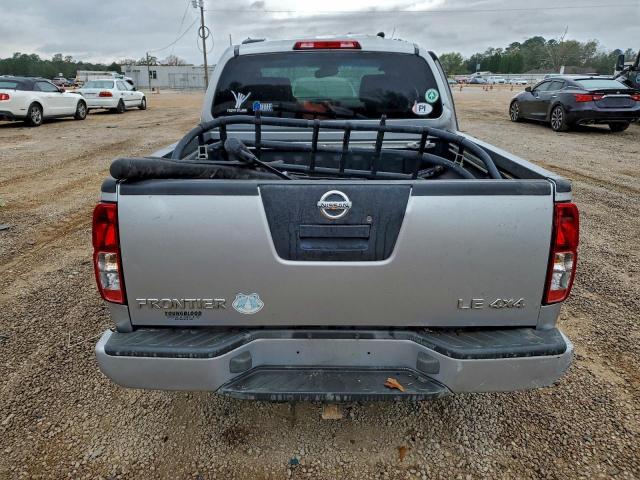 Nissan Frontier Crew Cab Le Image 7