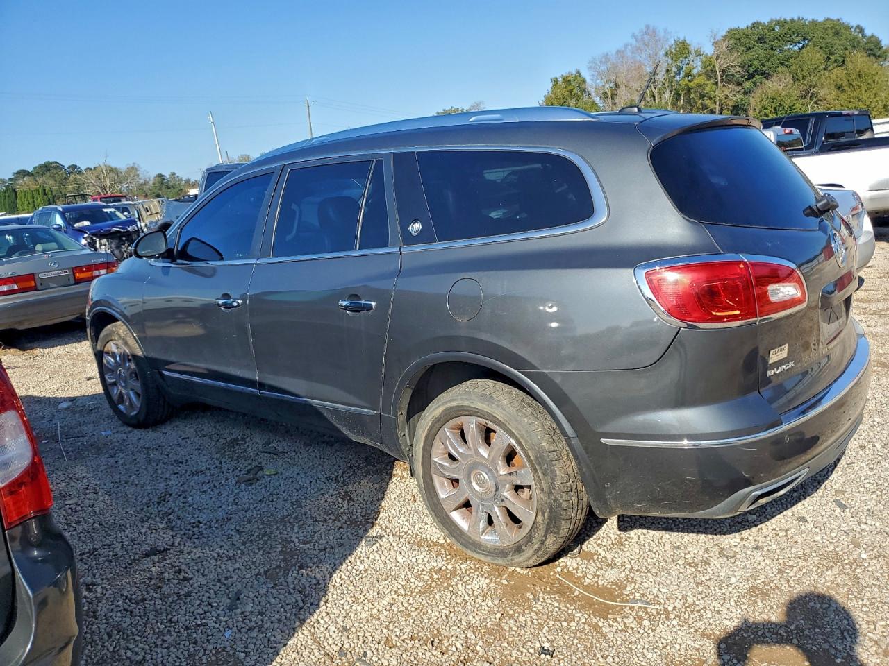 Buick Enclave Image 7