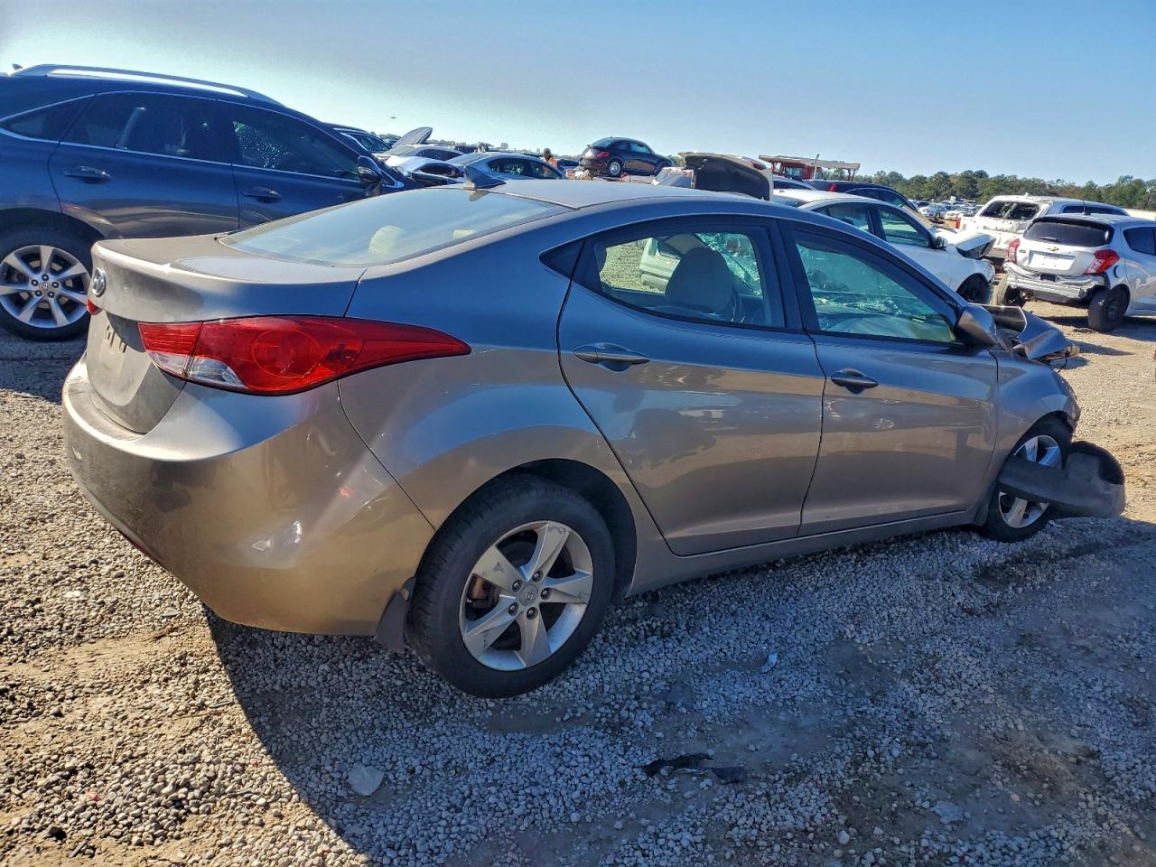 Hyundai ELANTRA Gls Image 7