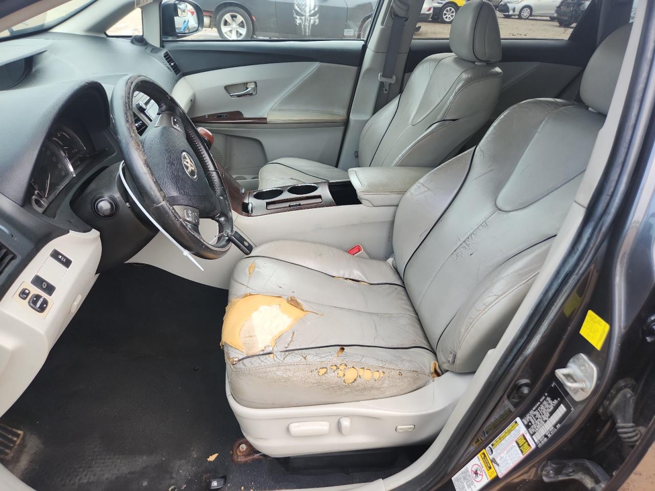 Toyota Venza Image 6