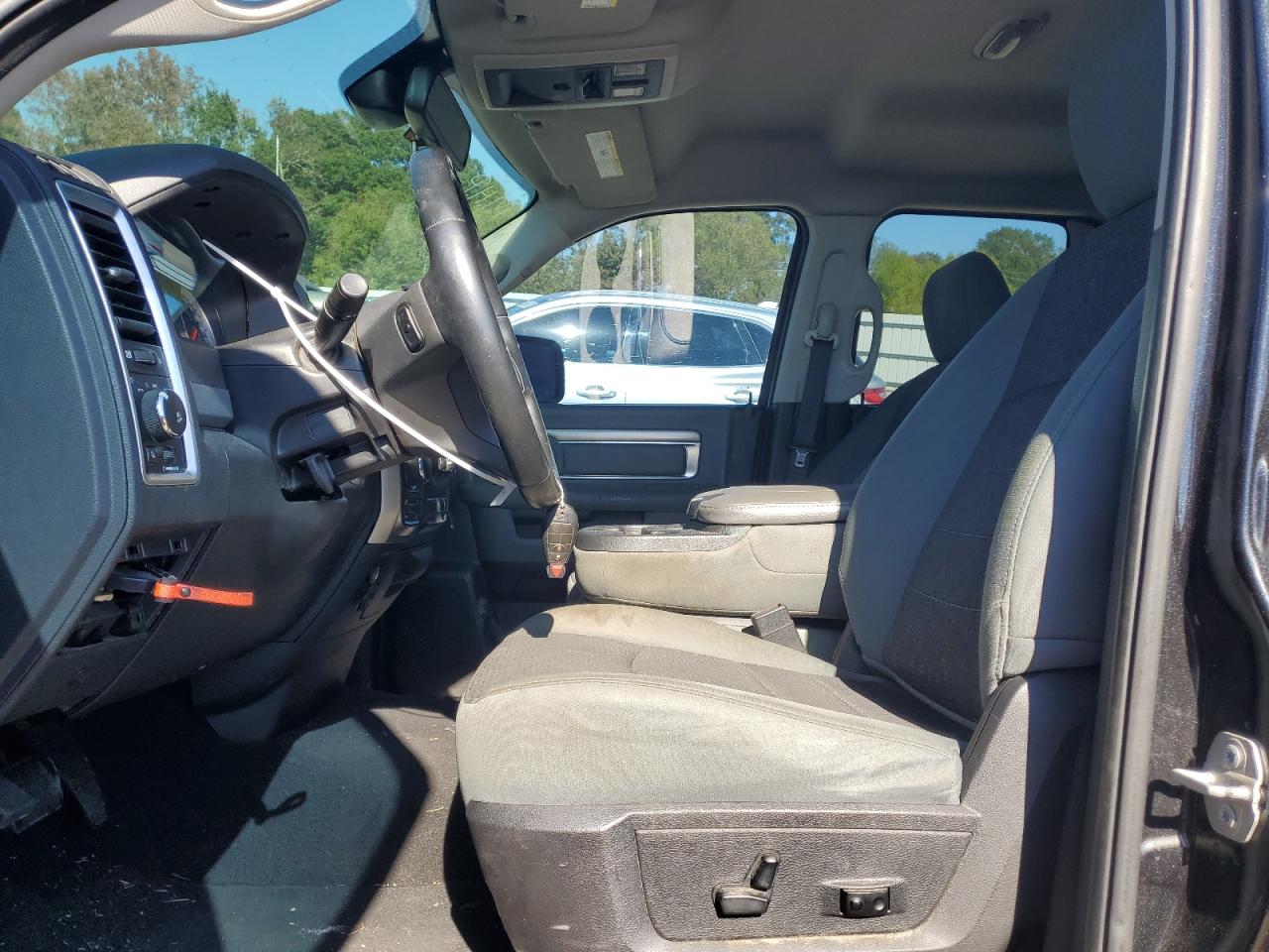 Ram 1500 Slt Image 6