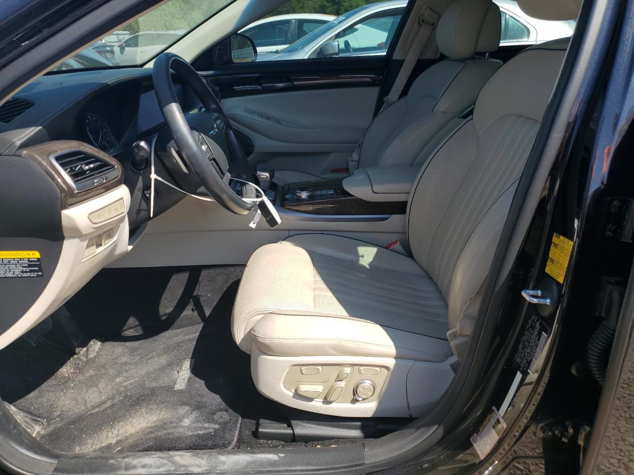 Genesis G90 Premium Image 8