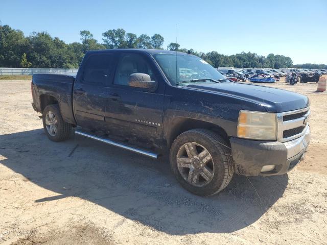 Chevrolet Silverado C1500 Crew Cab Image 8