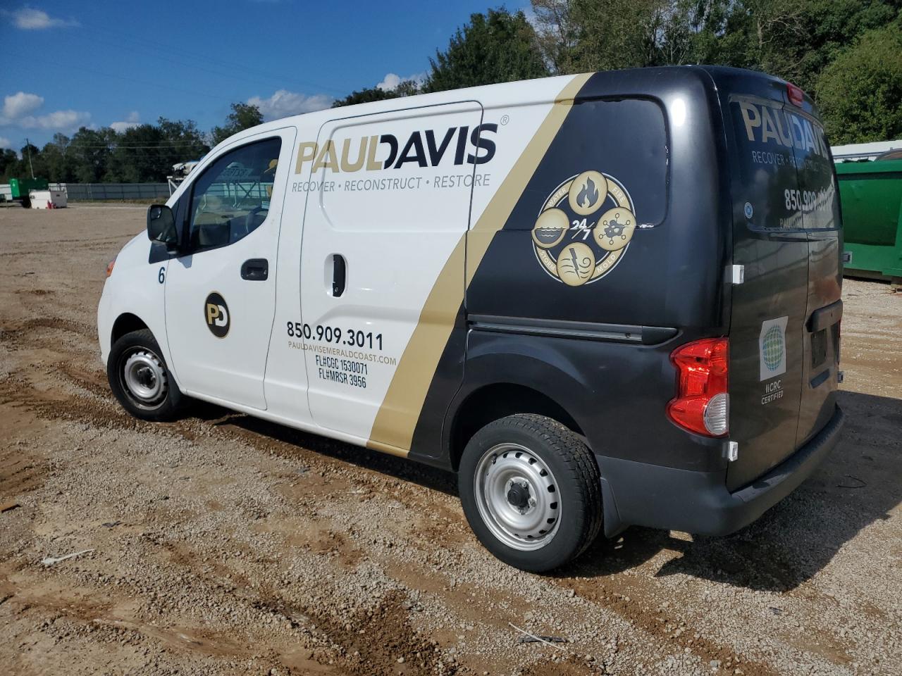 Nissan Nv 2.5s Image 2