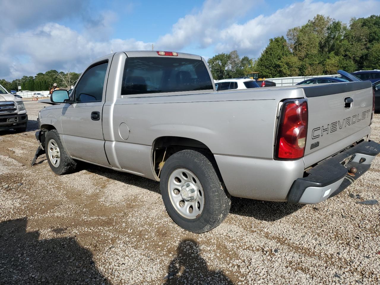 Chevrolet Silverado C1500 Image 11