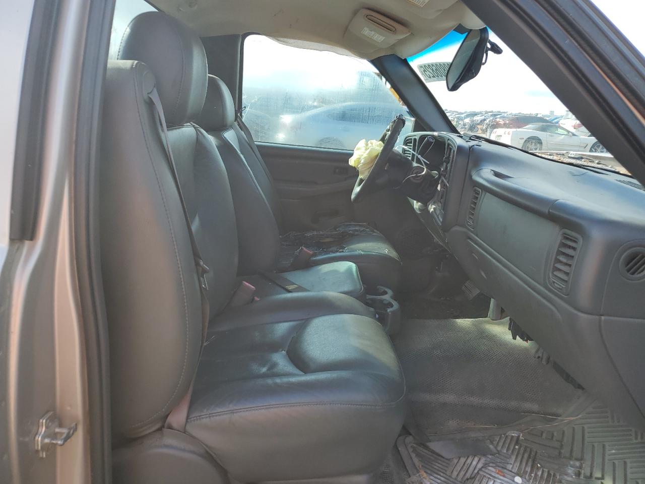 Chevrolet Silverado C1500 Image 13