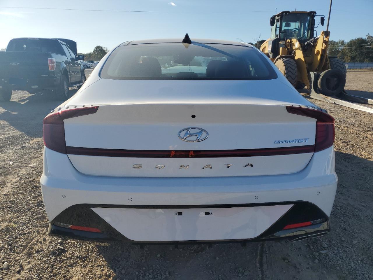 Hyundai SONATA Limited Image 11