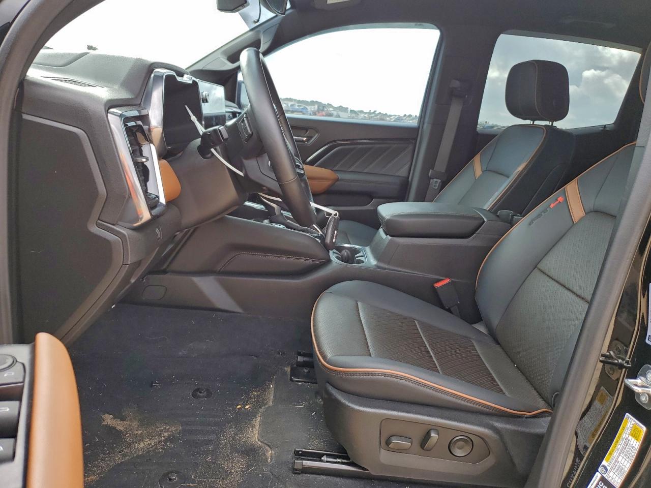 GMC Canyon At4 Image 10