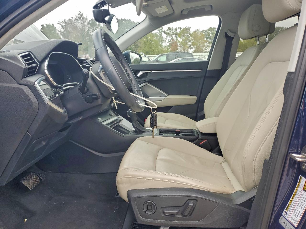 Audi Q3 Premium Plus Image 8