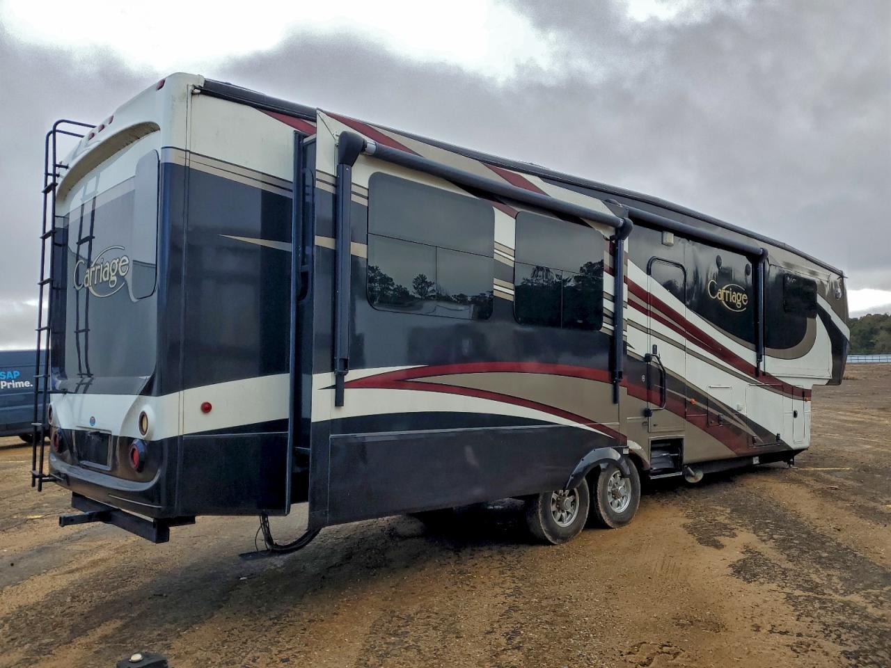 Camp 5th Wheel Image 7