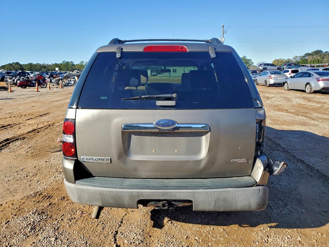 Ford Explorer Xls Image 8