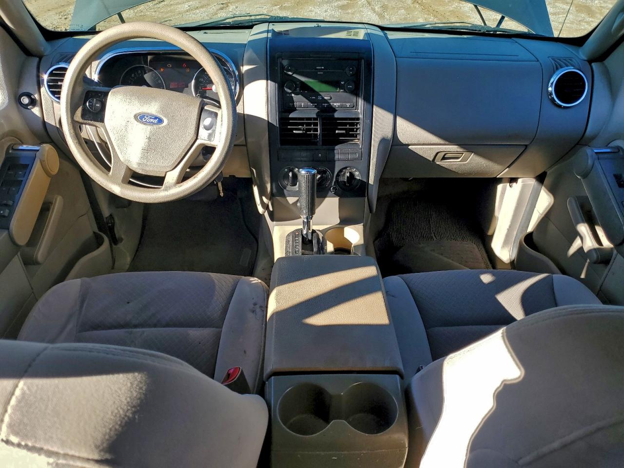 Ford Explorer Xls Image 12