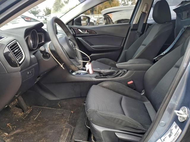 Mazda 3 Sport Image 3