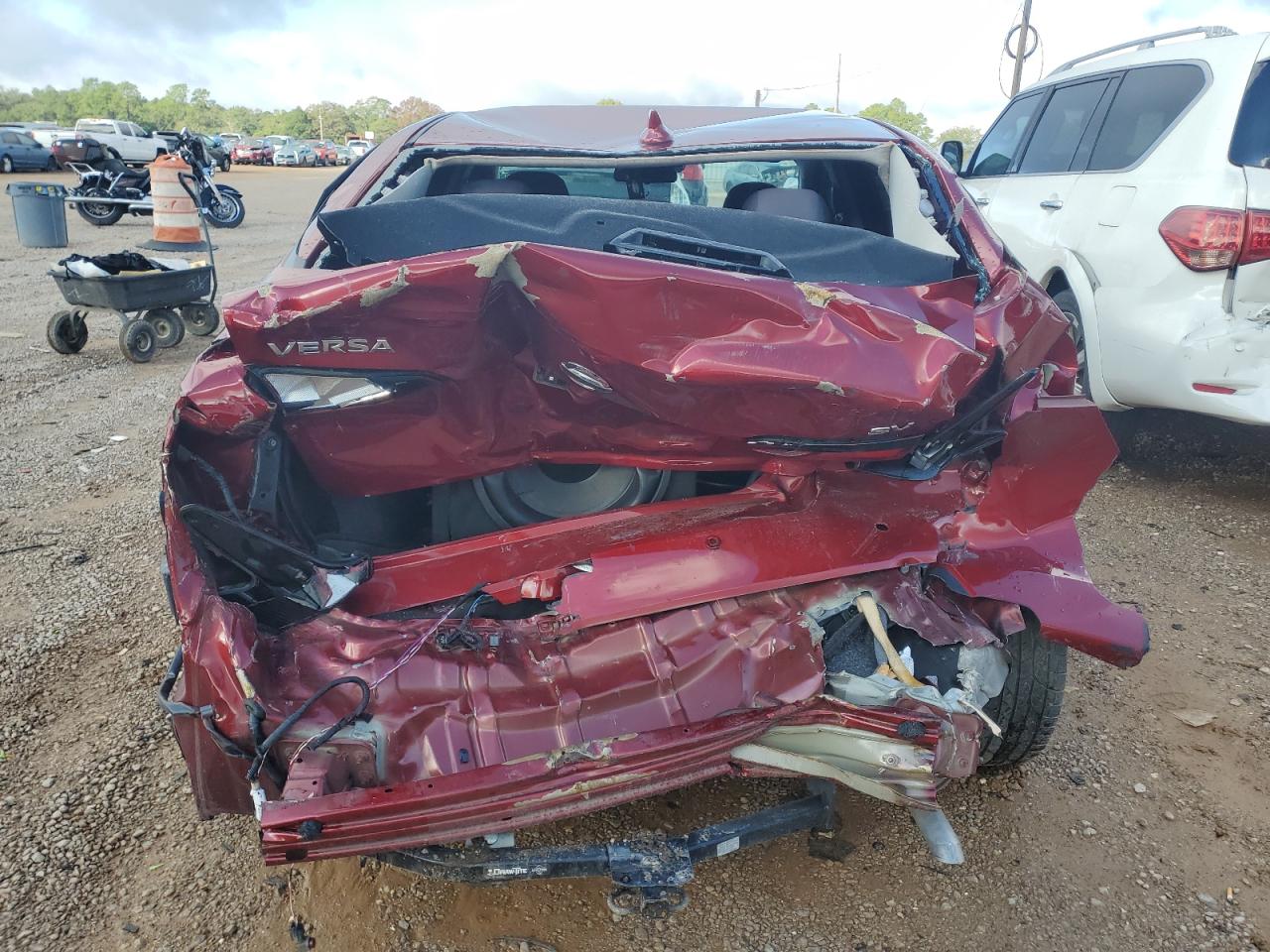 Nissan Versa Sv Image 4