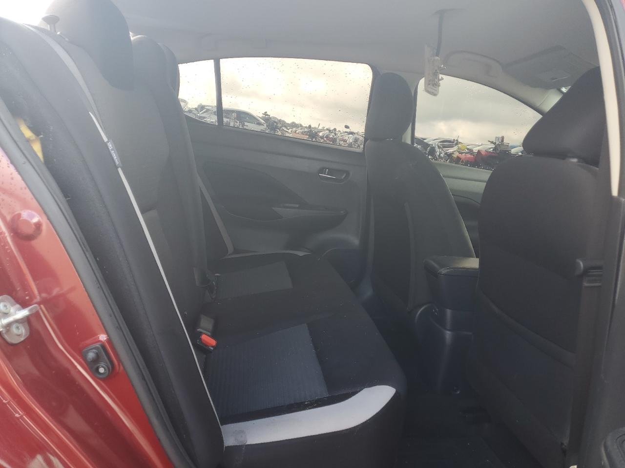 Nissan Versa Sv Image 10