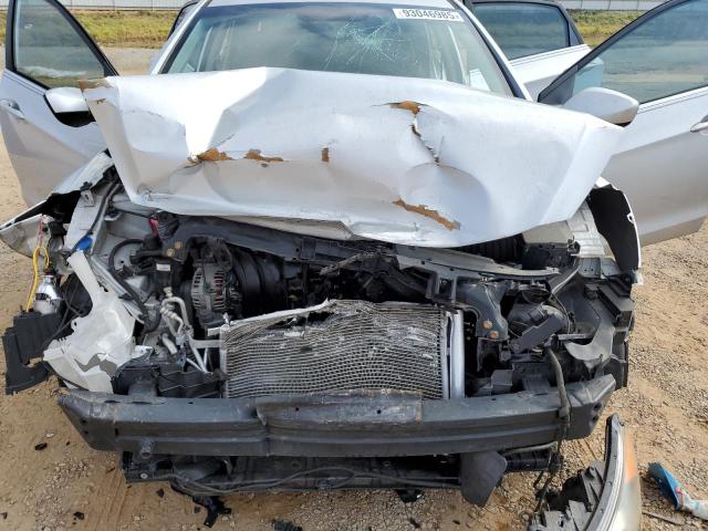 Hyundai ELANTRA Image 11