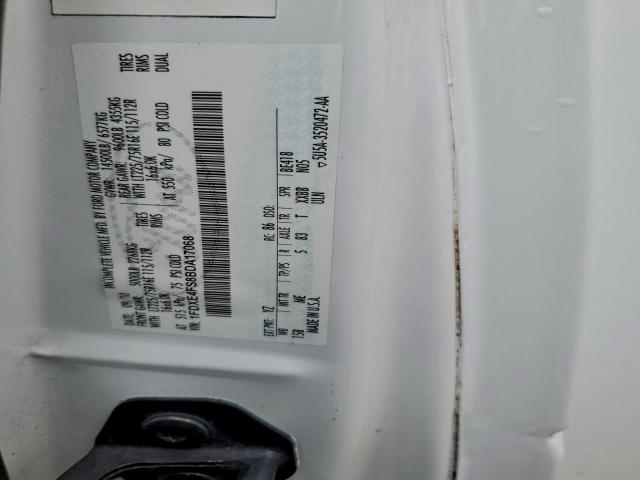 Ford Econoline E450 Super Duty Cutaway Van Image 9