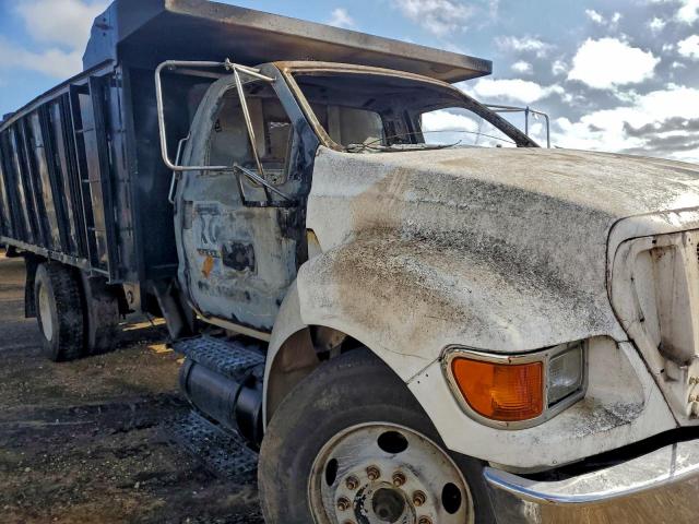 Ford F-650 Super Duty Image 6