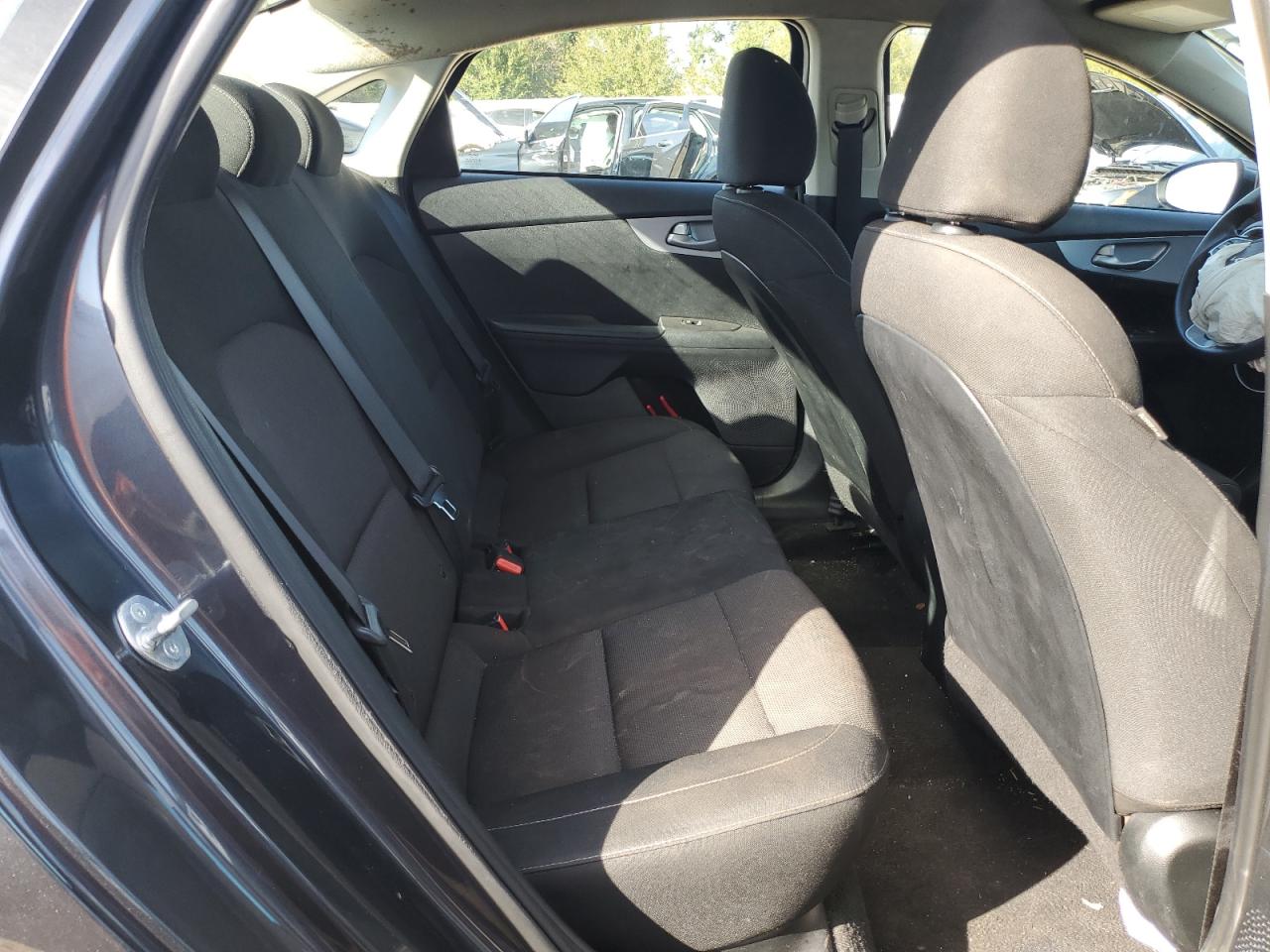 Kia Forte Lx Image 4