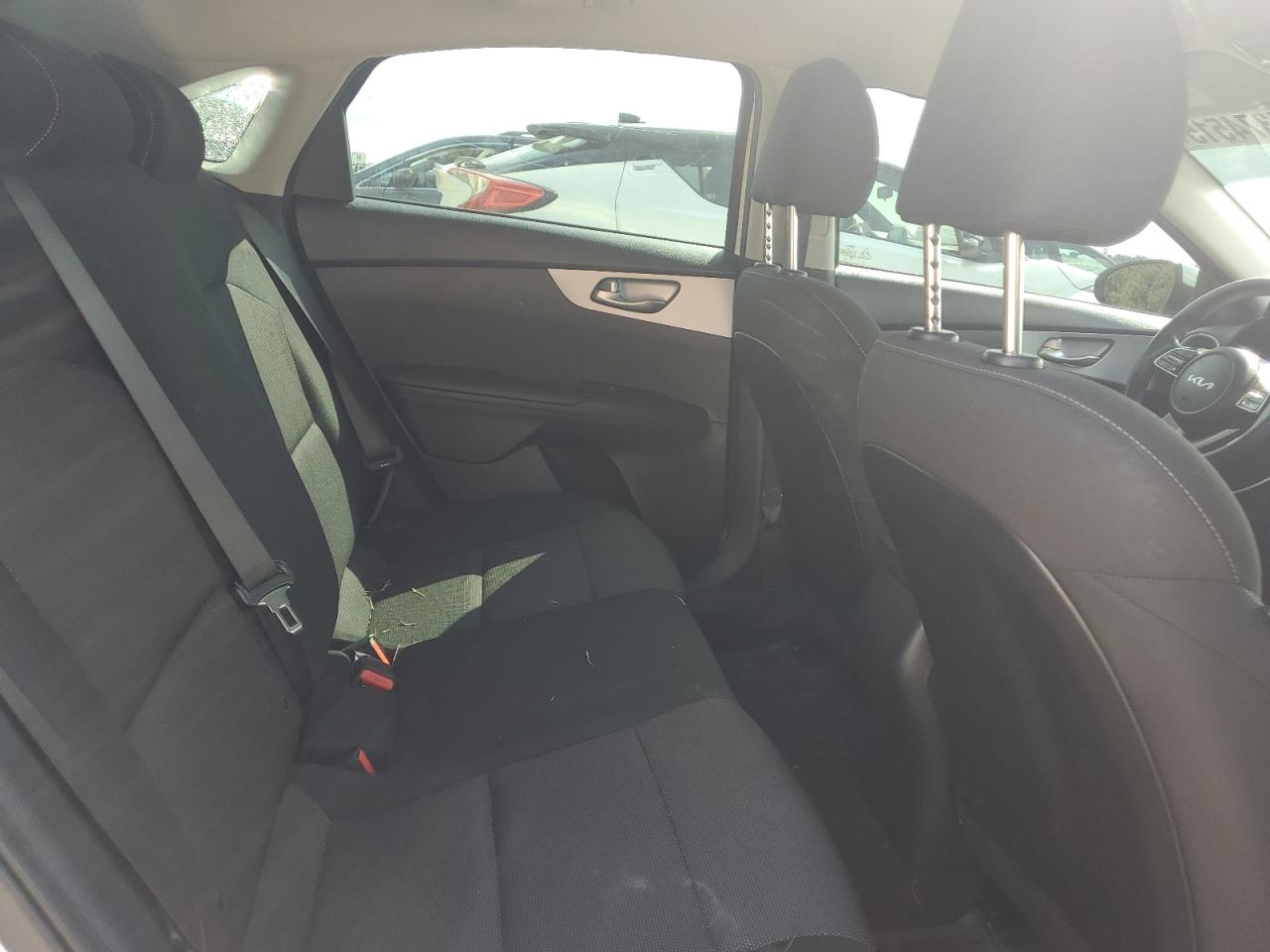 Kia Forte Lx Image 9