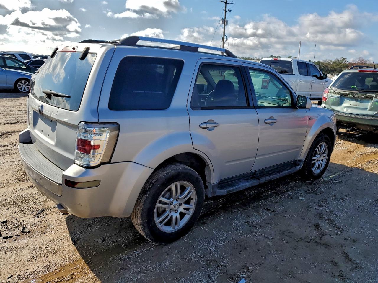 Mercury Mariner Premier Image 2