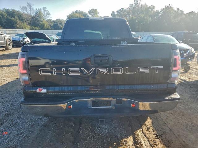 Chevrolet Silverado C1500 Image 10