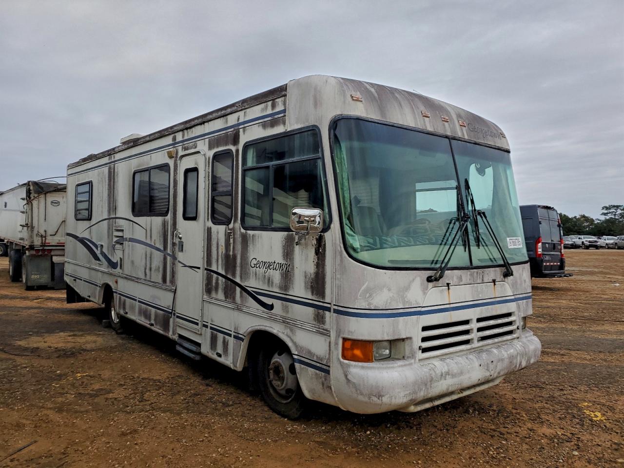 Workhorse Custom Cha Motorhome P3500 Image 1