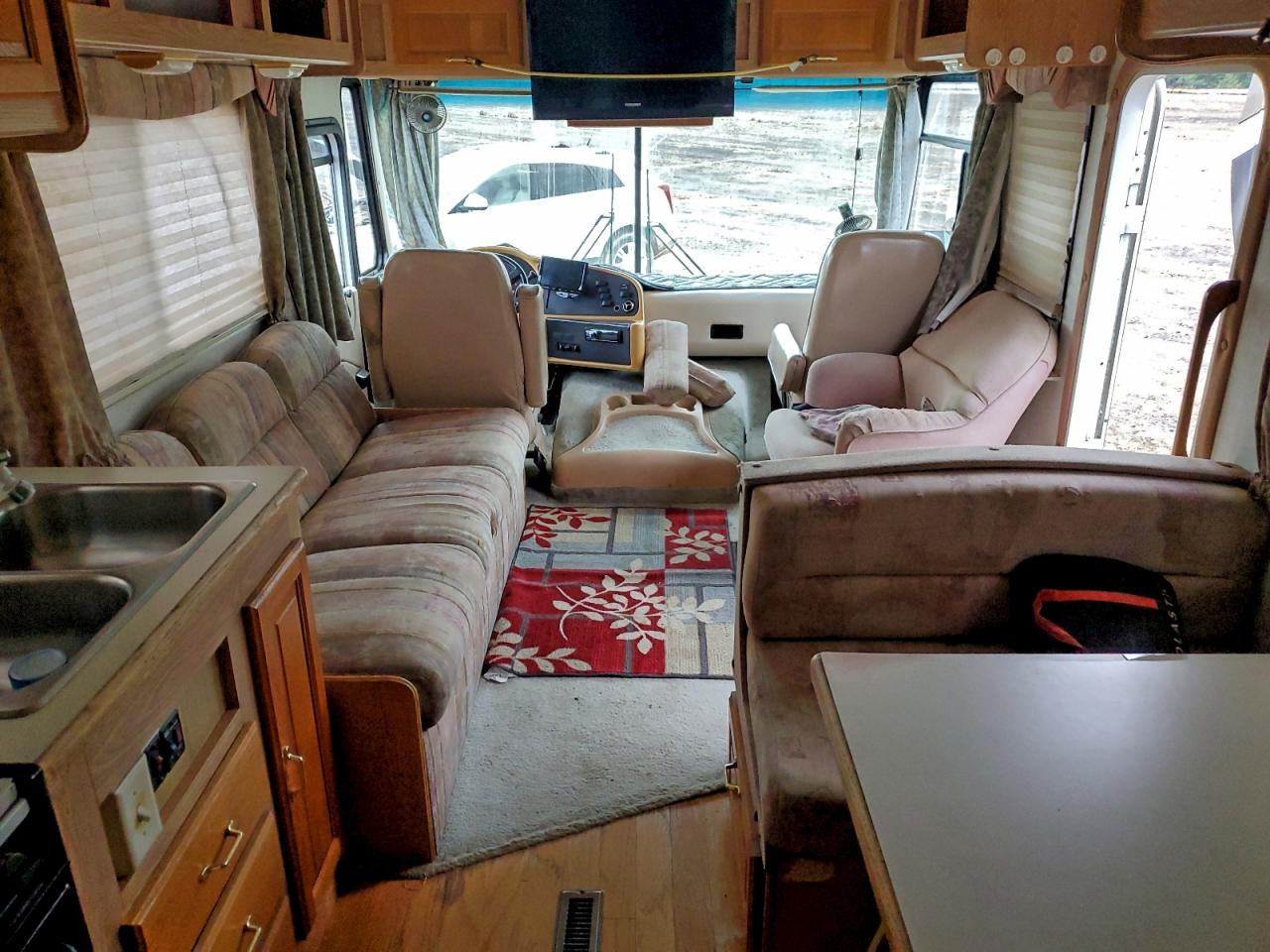 Workhorse Custom Cha Motorhome P3500 Image 8