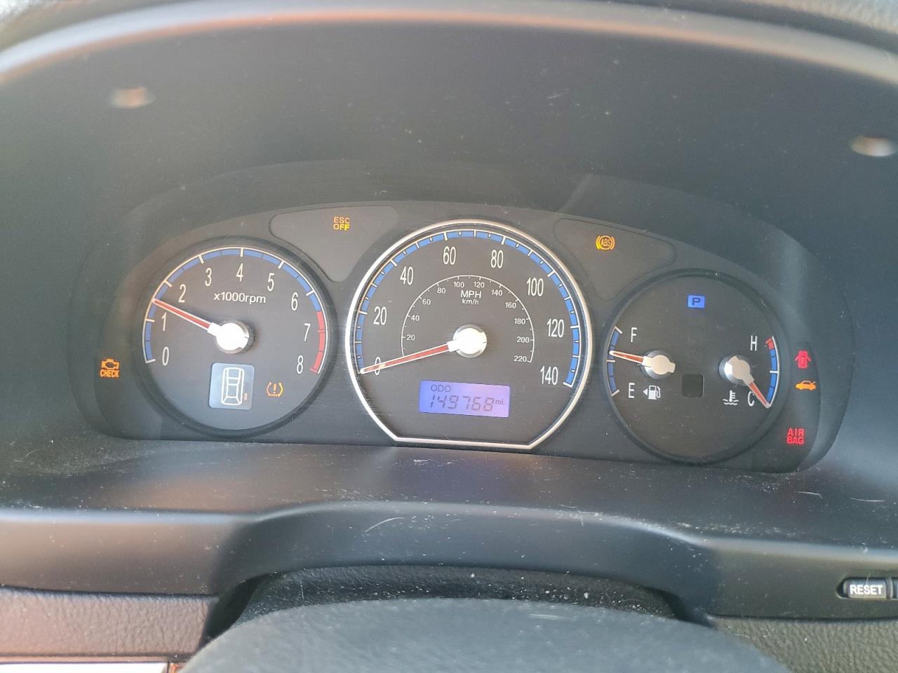 Hyundai SANTA FE Gls Image 11